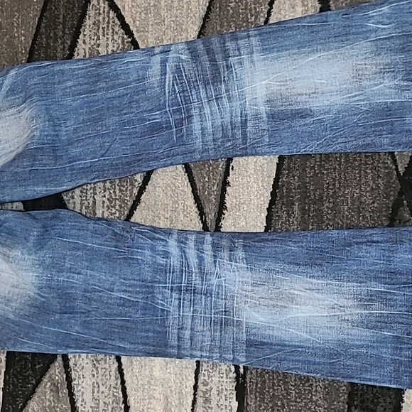 ROCK REVIVAL KAI EMBROIDERED SEQUINS ACID WASH BOOT-CUT DENIM JEAN - Picture 13 of 14